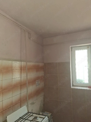 Garsoniera la parter Slobozia - imagine 4