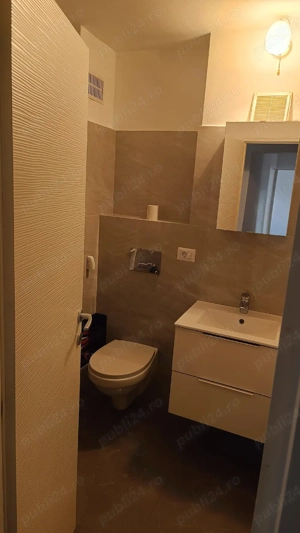 Închiriez apartament 
