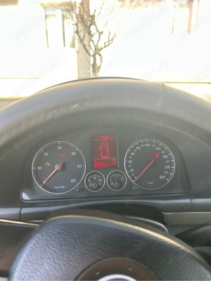 Volkswagen Touran automat - imagine 6