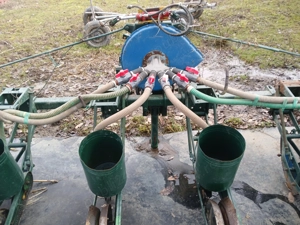 Culegatoare de porumb pe un rand Zmaj 214 și semanatoare de porumb de Piatra Neamt de 6 randuri - imagine 6