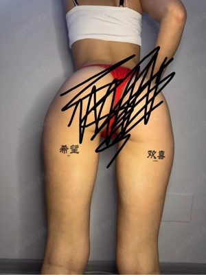 Show la web cu o tinerica sexy