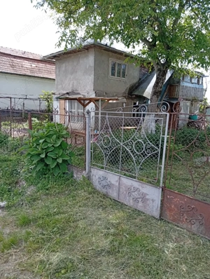 Vând casă și teren  - imagine 2