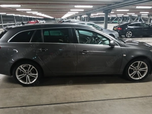 Opel insignia sport tourer - imagine 2