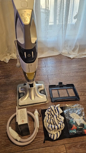 Aspirator vertical cu abur Rowenta 