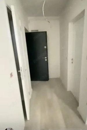 Vand apartament 2 camere - imagine 5