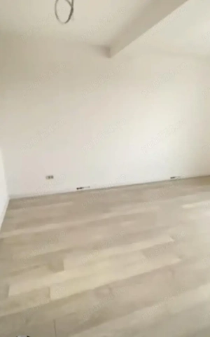 Vand apartament 2 camere - imagine 3