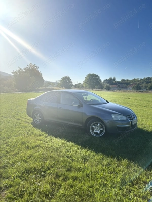 Volkswagen Jetta! - imagine 4