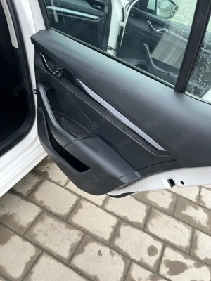 Vand Skoda Octavia 2022 - imagine 10