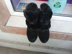 Vând cizme femei mărimea 37