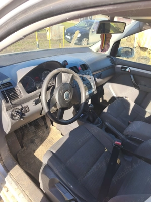 Vând VW Touran înmatriculată  - imagine 3