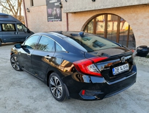 Honda Civic X sedan 2017, 1.5 benzina, 180cp, cutie automata CVT - imagine 3