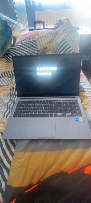 Samsung Book 4