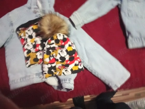 Vând geaca copii una de 5-6 ani și una de 6-7 ani