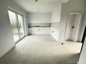 Casă înșiruită lateral P+1+M - imagine 5