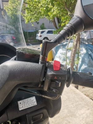 Yamaha Majesty 400, maxiscuter - imagine 5