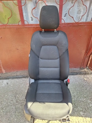 Vand scaune Mazda CX 5, material textil cu incalzire an 2018 - imagine 2