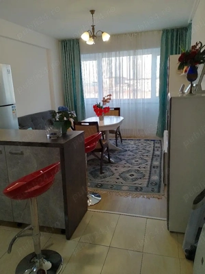 Vand  ap. 2 camere cu loc parcare,zona prel.Ghencea (Cart. Latin).