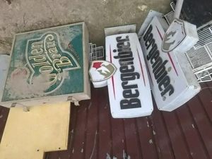 Reclame luminoase baruri + magazine