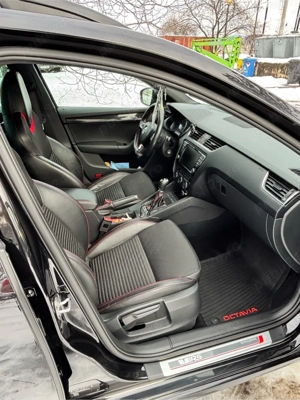 Skoda Octavia VRS 4X4 2.0 TDI - imagine 5
