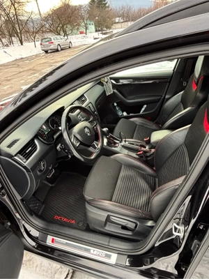 Skoda Octavia VRS 4X4 2.0 TDI - imagine 9