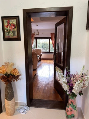 Vand vila eleganta Busteni, vedere la Crucea Caraiman, toate utilitatile, pozitie exceptionala - imagine 2