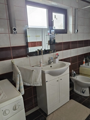 Vânzare casa aprox.3min Târgoviște  - imagine 6