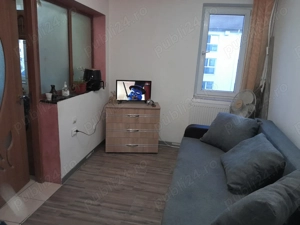 Vinzare garsoniera Dovalii - imagine 3