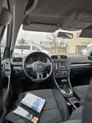 VW Golf 6 1.6 MPI DSG AUTOMATA Navigatie DubluClima SenzoriParcare Bluethoot CamerăMarșarier Euro5  - imagine 17