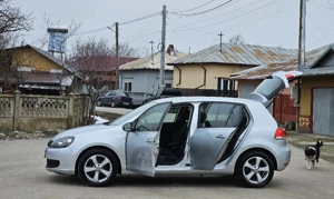 VW Golf 6 1.6 MPI DSG AUTOMATA Navigatie DubluClima SenzoriParcare Bluethoot CamerăMarșarier Euro5  - imagine 4