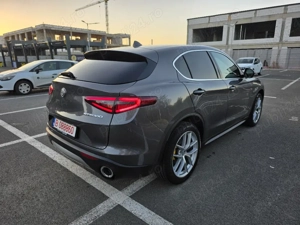 Alfa Romeo Stelvio  Q4 - imagine 2