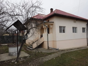 Vand casa solida in Com Gradistea- Jud. Valcea - imagine 3