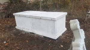 Criptă din prefabricate 