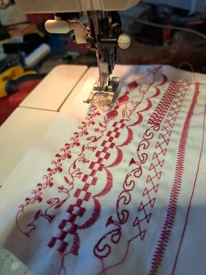 Vînd mașina de cusut  - imagine 4