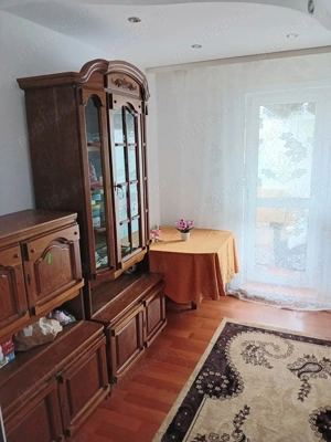 Vand apartament cu 3 camere la et 2 din 4, in Mircea cel batran, Iasi. - imagine 2