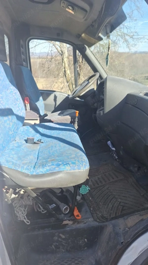 Vând camioneta detalii la telefon   - imagine 3