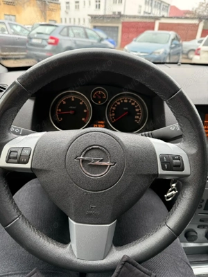 Opel Astra H - imagine 4