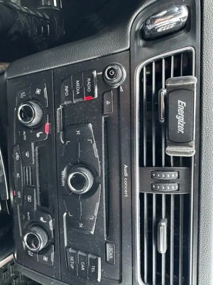 Vând Audi Q5 automat Quatto euro 5 alcantara  - imagine 7