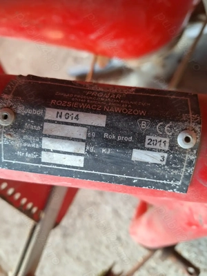 Distribuitor ingrasamite 750kg o singura elicie de inox  an 2011. - imagine 5