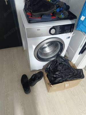 Vând mașina funcțională curge un pic de apă la cuva