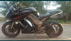 Vând Kawasaki Z1000sx