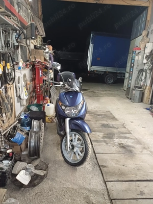 Piagio beverly de 125cc - imagine 5