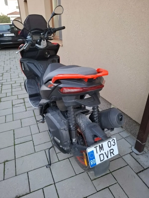 Aprilia SR GT 125 - imagine 4