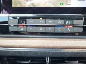 Volkswagen Touareg V6 TDI Atmosphere - imagine 19