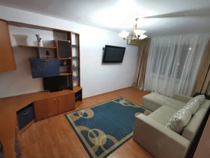 Particular inchiriez apartament 2camere