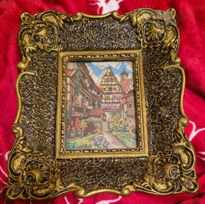 Goblen vintage anii  80, ramă baroc cu geam si agatatoare  20 15 cm