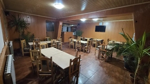 Vând apartament 2  camere + locație cu 2 spații comerciale în Berești - imagine 3