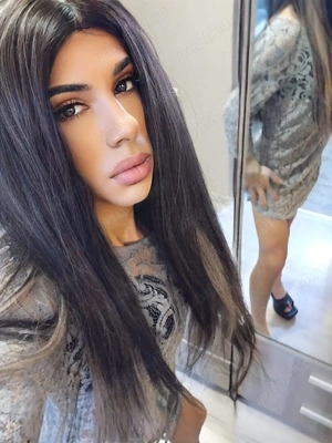 Bună noua transexuală în Oradea