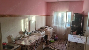 Casa de vanzare cu teren, in centru Rosia de Amaradia, Gorj - imagine 9