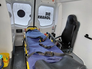 Ambulanță Mercedes-Benz - imagine 4