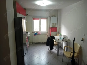 AP 2 CAM 55mp Precista scoala 4 decomandat etaj 1 centrala termopan luminos 